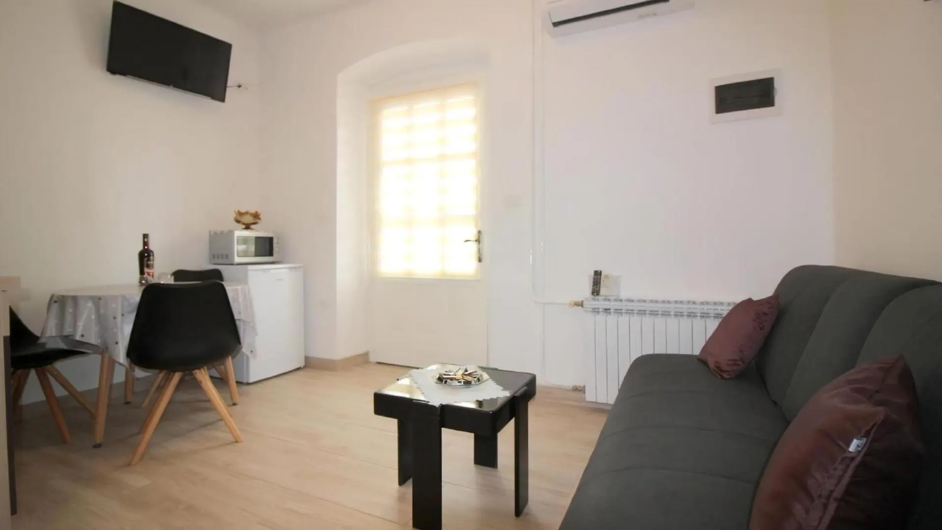 Apartment Zentrale, Strandnahe Ferienwohnung Noemi Porec Croatia